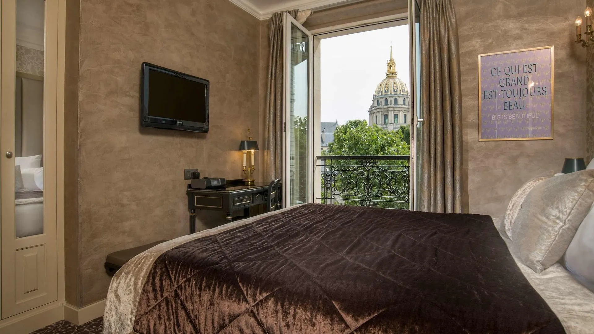 De L'empereur By Malone Hotel
