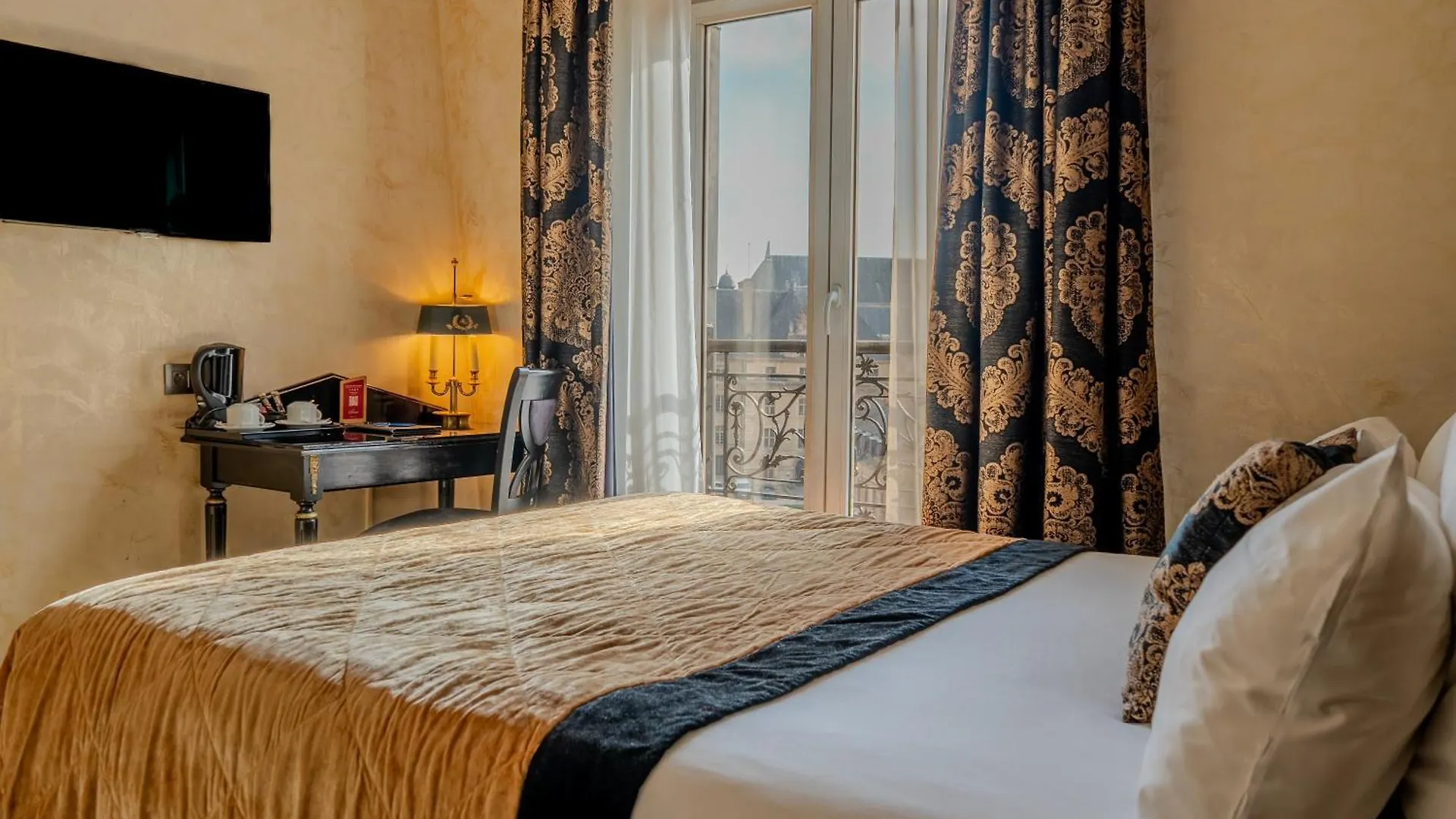 Hotel De L'empereur By Malone Paris