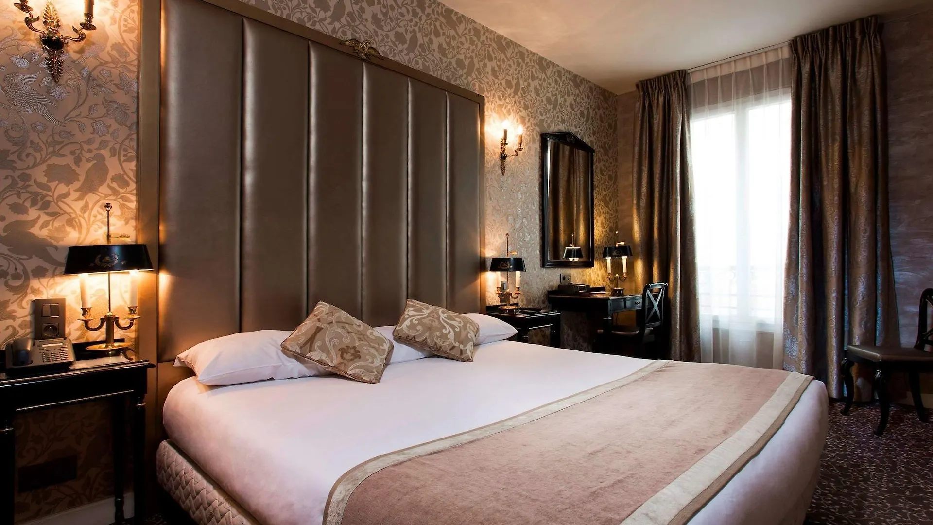 De L'empereur By Malone Hotel